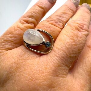 NWT Pear shaped Rainbow Moonstone & .14CT round Blue Topaz 925Silver ring size 8